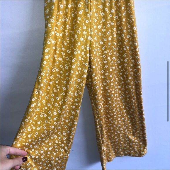 Kid's Heart & Arrow Mustard Yellow Floral Print Jumpsuit - Picture 3 of 9